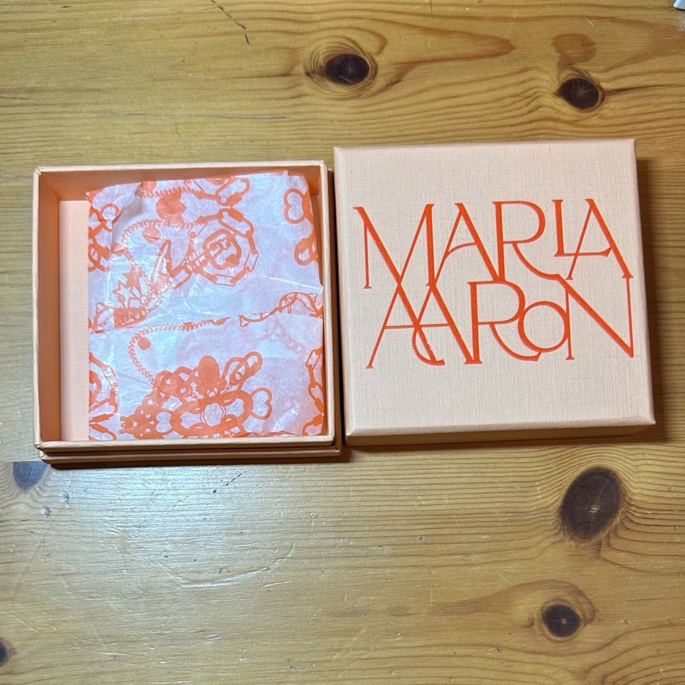 Marla Aaron Gift Box